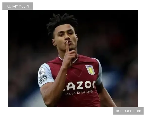 沃特金斯国家队为何难获首发？战术适配与角色竞争分析